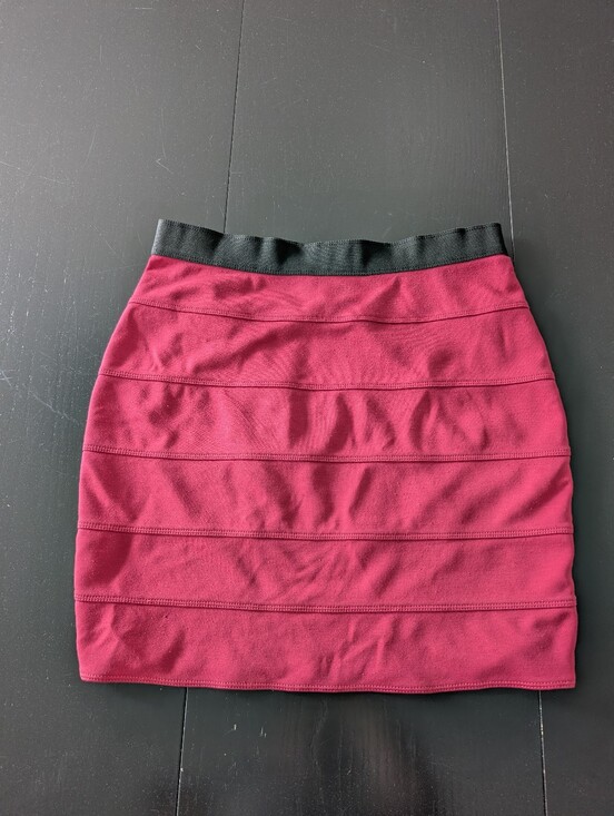 BCBGMaxAzria Dresses & Skirts - BCBG Maxazria Hot Pink Skirt